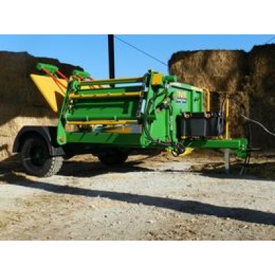 JN&R "Square" BBSR Bale Feeder